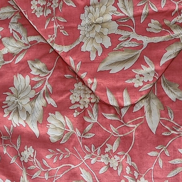 EUC Lauren Ralph Lauren Villa Camelia Floral Fretwork Comforter/Euro Shams Set - Picture 3 of 11